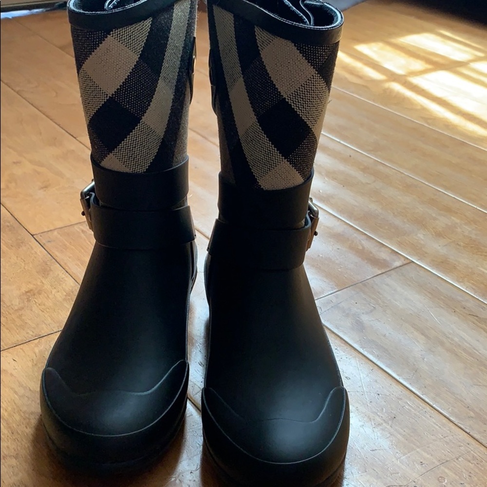 Burberry short black rain boots - Picture 7 of 7
